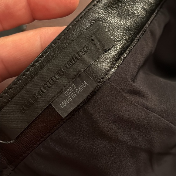 NWT ALEXANDER WANG LAMBSKIN BLACK LEATHER SKIRT IN SIZE 2. - Picture 8 of 9